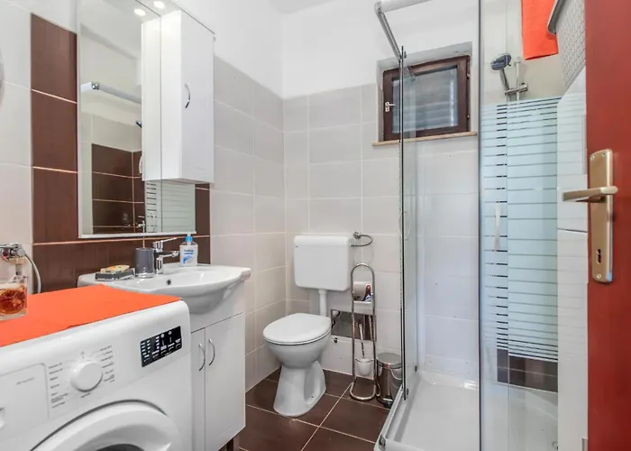 Apartment Awesome In Novi Vinodolski