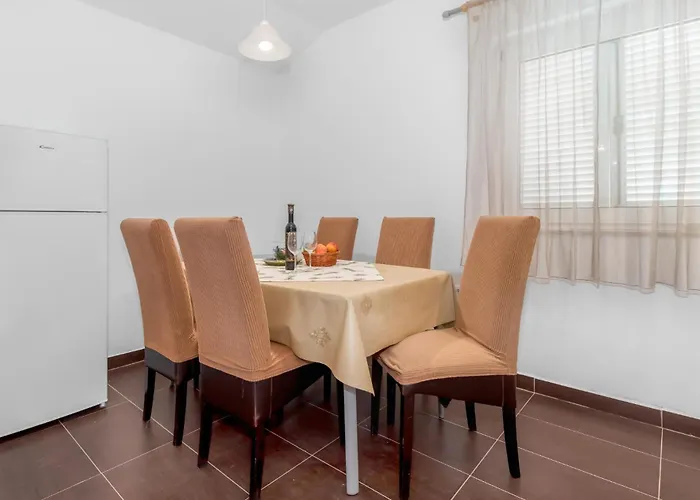 Awesome In Novi Vinodolski Apartment *