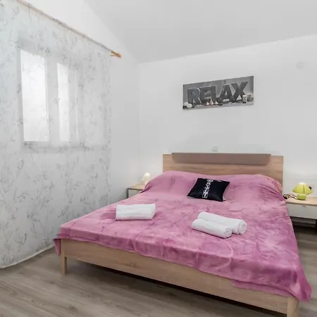 3 Bedroom Lovely In Lejlighed