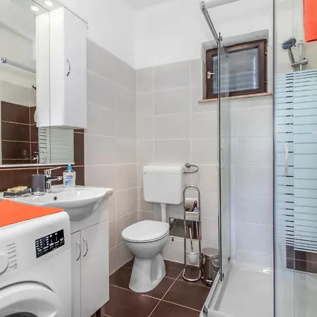 Lejlighed 3 Bedroom Lovely In