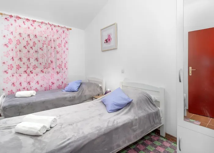 Awesome In Novi Vinodolski 诺维·维诺多尔斯基